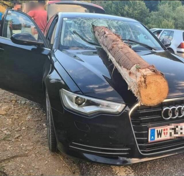 Der Vorfall ereignete sich wohl am Dienstag, 15. August, auf der Nationalstraße DN 10 zwischen Covasna und Brașov in Teliu (Kreis Brașov) | Foto: Diaspora Europeană Oficial/zVg