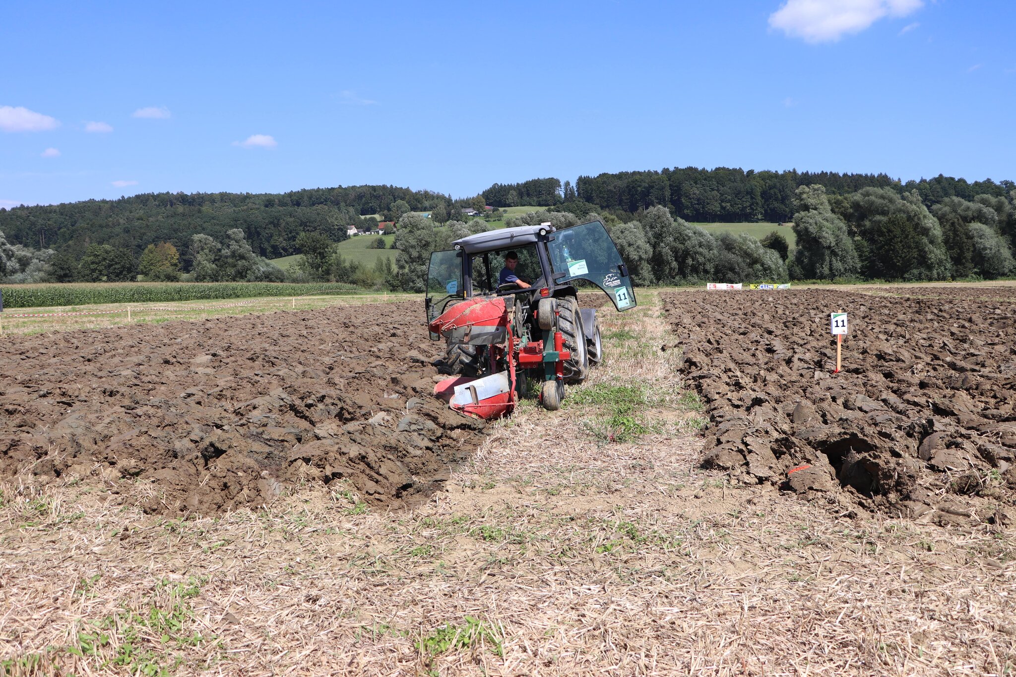 Leistungspflügen: Zwei Südoststeirer pflügten sich aufs Podium ...