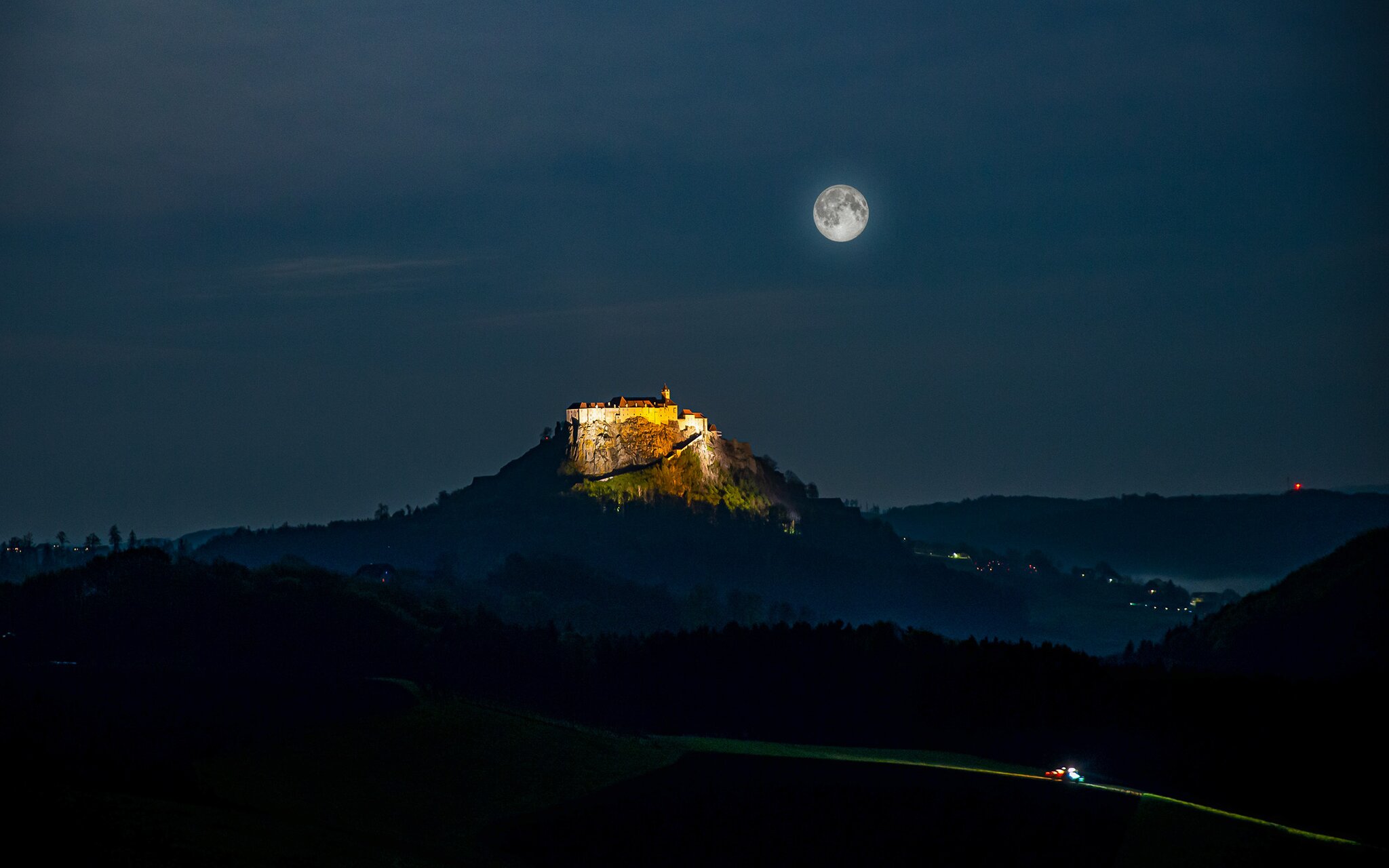 Vollmondnacht Wenn Der Mystische Vollmond Zur Riegersburg Ruft vollmondnacht-wenn-der-mystische-vollmond-zur-riegersburg-ruft