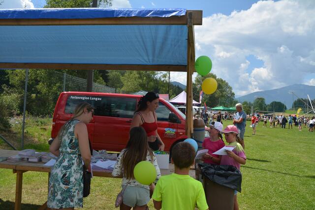 Mitarbeiterinnen der Ferienregion Lungau hatten alle Hände voll zu tun.  | Foto: RegionalMedien