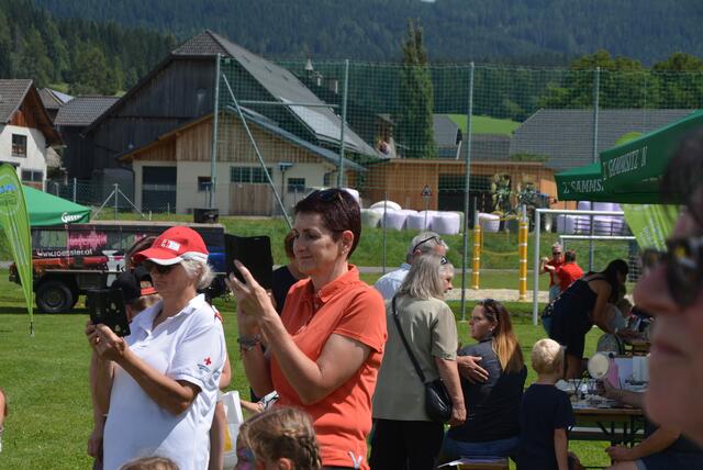 Unter den Bepbachtern auch Susanne Duschek-Fercher, Geschäftsführerin des Tourismusverbandes Tourismus Lungau Salzburger Land (Mitte). | Foto: RegionalMedien