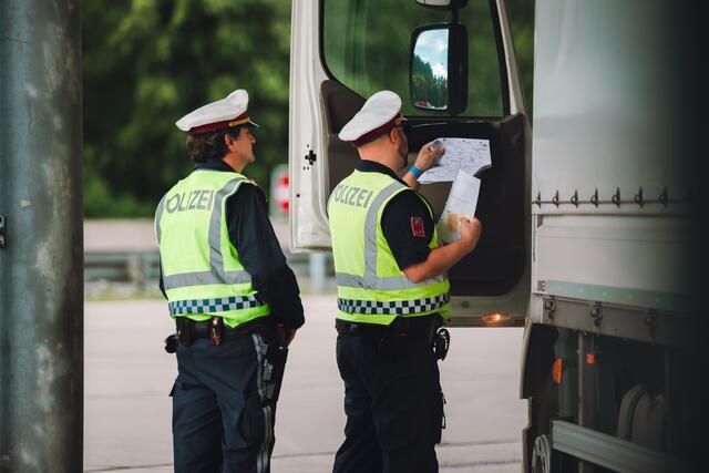 Fast doppelt so schwer wie erlaubt war der Kastenwagen des 23-jährigen Fahrers. | Foto: LPD Stmk