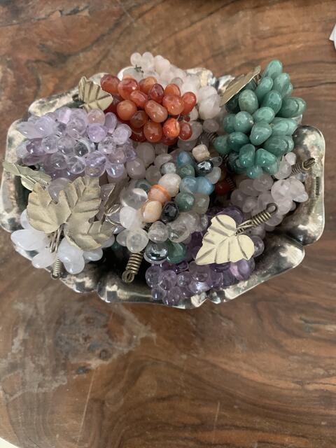 Weintrauben aus Rio - im Halbedelsteinformat