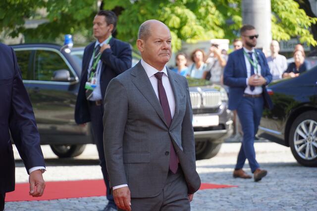 Der deutsche Bundeskanzler Olaf Scholz in Salzburg.  | Foto: sm