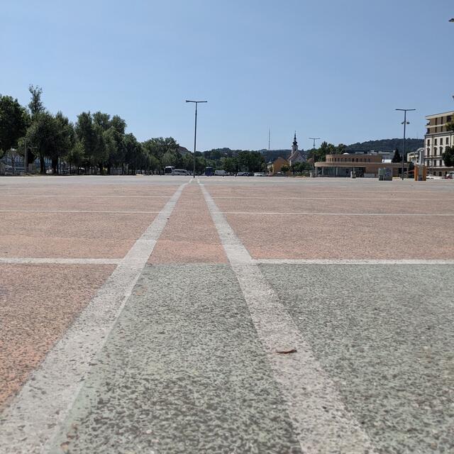 Linz ist laut dem aktuellen WWF-Bodenreport trauriger Spitzenreiter bei der Bodenversiegelung unter den fünf größten Städten in Österreich. | Foto: Grüne Linz