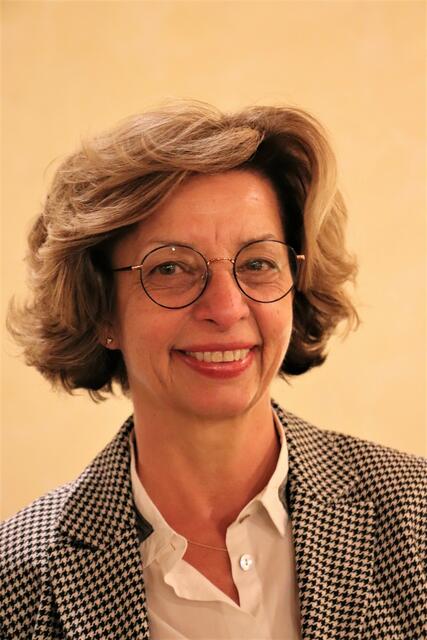 Angela Meister lädt Frauen zum Sommergespräch in Hönigtal. | Foto: Edith Ertl