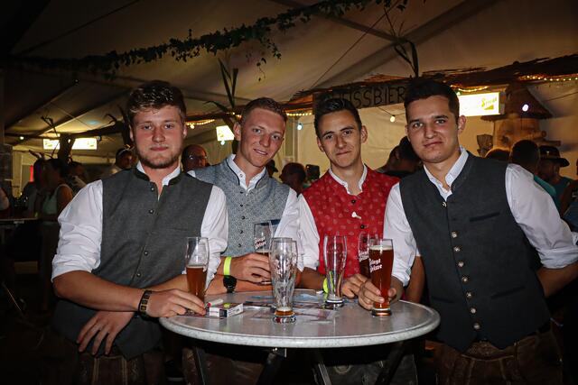 Sebastian, Lukas, Thomas und Richard | Foto: Angelika Trzcinska