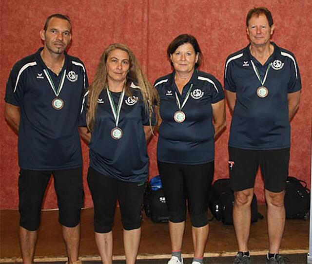 Das Hausmannstättner Mixed-Team: die Paare Neumann und Posch (r.). | Foto: ESV