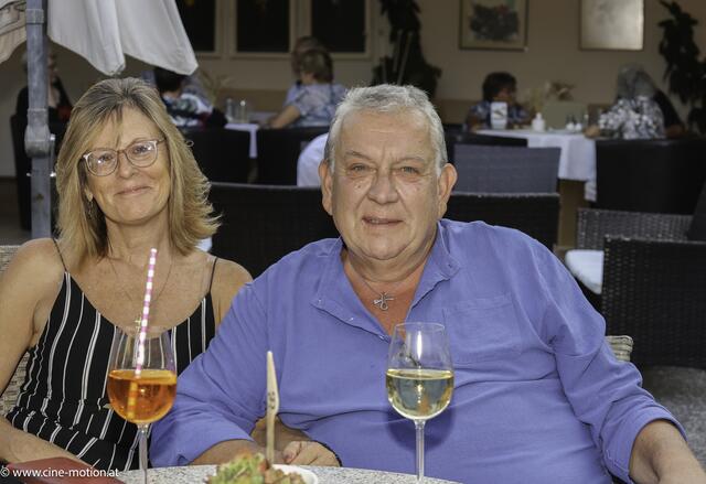 Gabi und Andreas auch Achau, ein charmanter Mann der gerne einlädt. | Foto: cinemotion - Ivanek