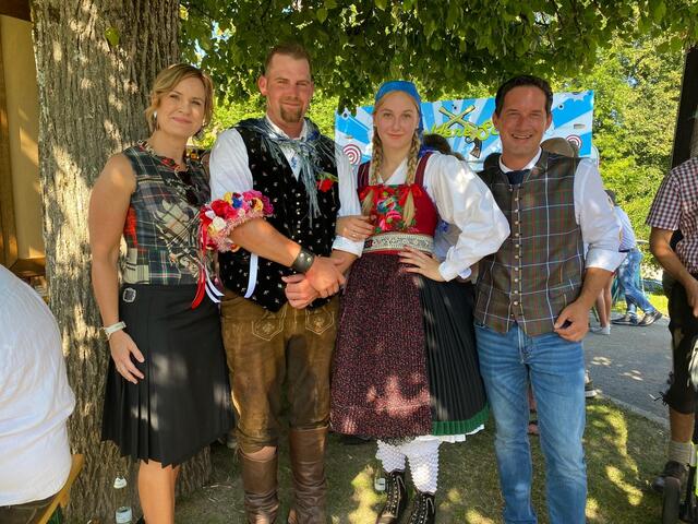 Vizebürgermeisterin Astrid Ebenwaldner, Reiter Mathei Philip, Tänzerin Anna Weingartner und Ronny Rull | Foto: ÖVP