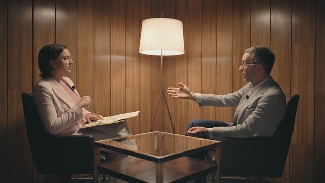 Dem FPÖ-Chef gefällt der Begriff "Gastarbeiter", "weil wenn der Bedarf nicht mehr gegeben ist, können die Leute nach Hause gehen". | Foto: ORF/BFILM