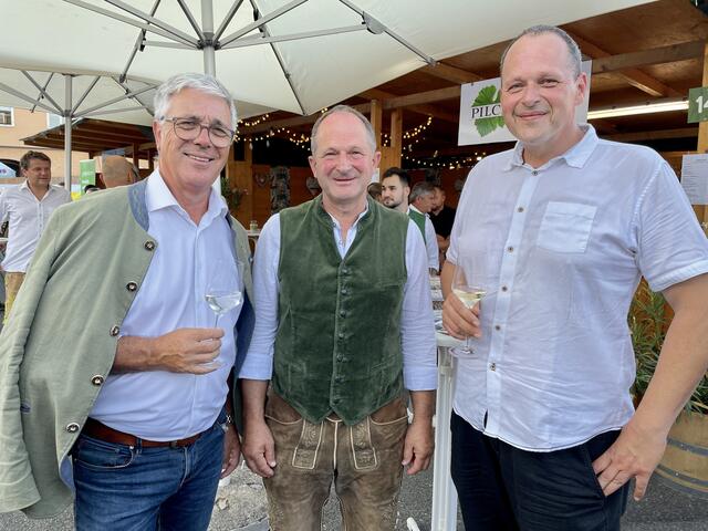 Harald Tomandl, Erich Plasch und Georg Pock beim Wirtschaftstreff auf der Weinwoche  | Foto: Fischer