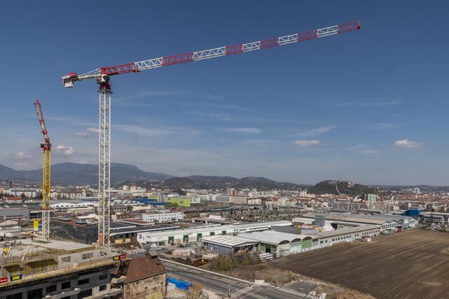 Es wird auch weiterhin gebaut in Graz. Der Höhepunkt der Neubautätigkeit soll jedoch laut der CBRE Group überschritten sein. | Foto: Jorj Konstantinov