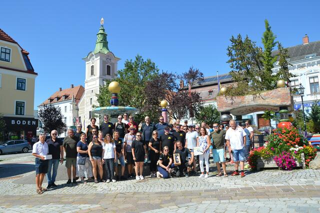 Seitens der Stadtgemeinde Zwettl begrüßten die Stadträte Josef Zlabinger und Johannes Prinz (v.l.) sowie Anne Blauensteiner, (3. v.r.) die Delegation aus Zwettl an der Rodl. | Foto: Stadtgemeinde Zwettl
