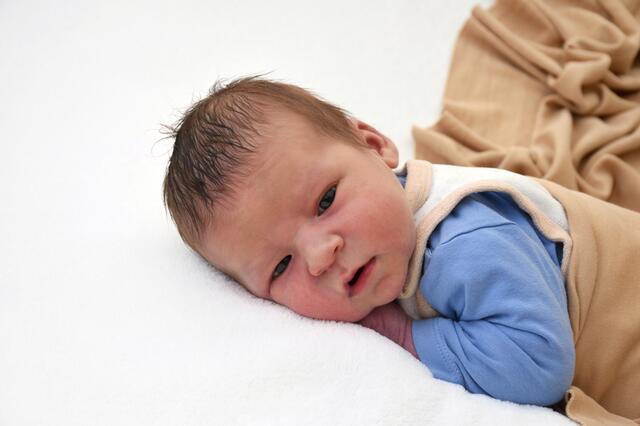 Leon
Geburt: 3. August 2023
Eltern: Sandra Raab und Mathias Gutmann
Dietersdorf 
4.220 g, 55 cm | Foto: Baby Smile