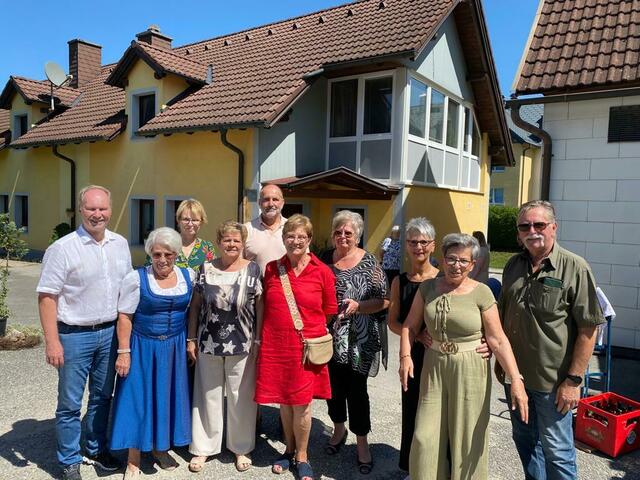 Die Ortsgruppe des Pensionistenverbands lud bei schönem Sommerwetter zu ihrem großen Grillfest im Arbeiterheim in Gresten. | Foto: Susanne Schwingenschlögl
