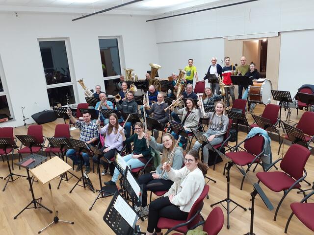 Der Lohn für die Mühen: ein fertig eingerichteter Proberaum, der fast doppelt so groß ist wie der alte. | Foto: Musikverein Großsteinbach