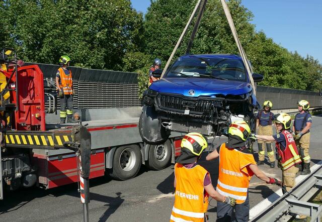 Bei dem SUV entstand ein Totalschaden. | Foto: DOKU NÖ
