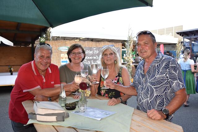 Gäste aus der Obersteiermark beim Besuch der 53. Steirischen Weinwoche. | Foto: Fischer