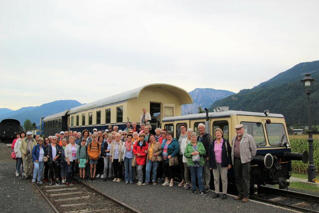 Die Fahrt mit dem Nostalgiezug war für alle Ausflugsteilnehmer ein Erlebnis. | Foto: Privat