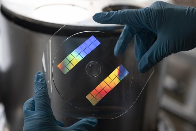 Nanostrukturen auf flexiblen Oberflächen | Foto: Bernhard Bergmann