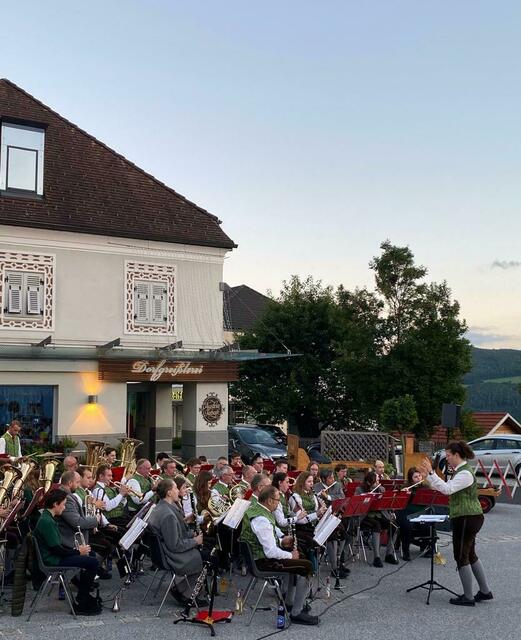 Stubenberg hat auch einen aktiven Musikverein. Dieser gab im Sommer etliche Gästekonzerte am Hauptplatz. | Foto: Gemeinde Stubenberg