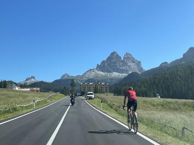 Auch die berühmten Drei Zinnen grüßten die Radfahrer auf ihrem verwegenen Ritt! | Foto: privat