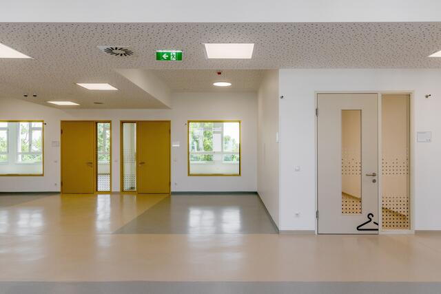 Die Bildungseinrichtung steht bereit.  | Foto: Irene Schanda