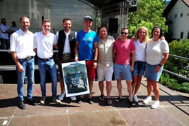 Ehrung für Heinz Gatscher samt Team beim Dorffest in Axams! | Foto: privat