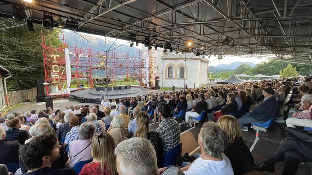 Tausende pilgerten zu "7 Todsünden" am Birkenberg.