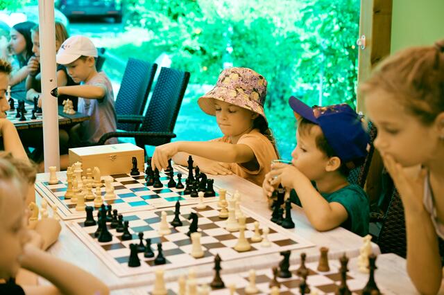 Schachspielen beim Badener Ferienspiel. | Foto: 2023psb/sap