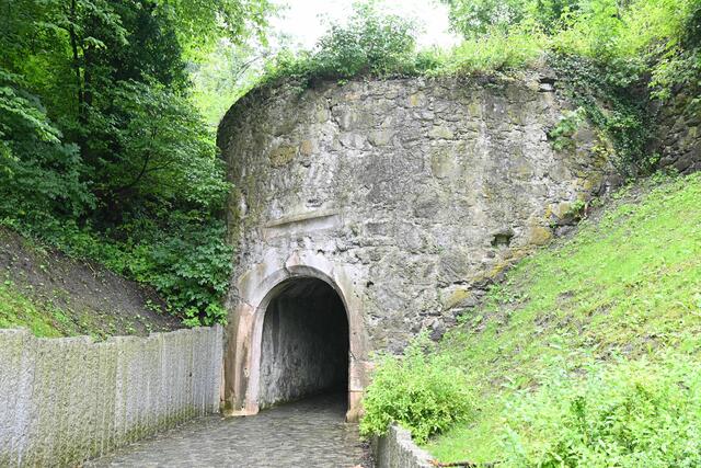 Aufgang zur Burg