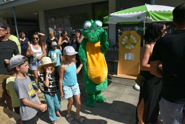 CROCO (Claudia Schmidt) sorgte bei den heißen Temperaturen für Stimmung,  | Foto: Gerald Dreisiebner