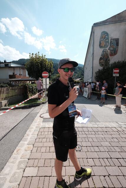 Yannik Lintner moderierte die Veranstaltung und hatte immer flotte Sprüche auf Lager. | Foto: Kendlbacher