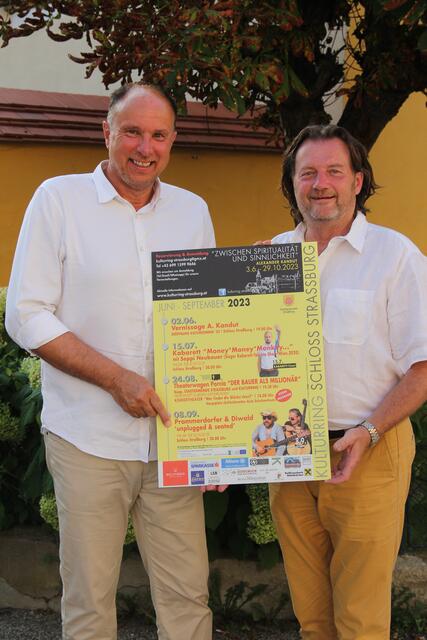 Kulturring Schloss Straßburg-Obmann Harald Klogger mit Bürgermeister Franz Pirolt | Foto: Peter Pugganig
