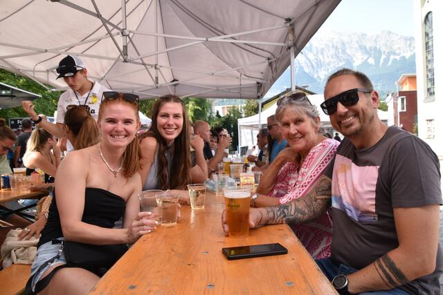 Celina, Selina, Johanna und Martin genossen die gute Stimmung. | Foto: Kendlbacher