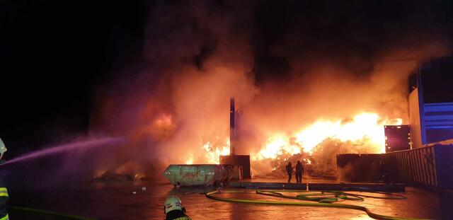Einsatz bei einem Großbrand in St. Pantaleon | Foto: BFKDO Amstetten