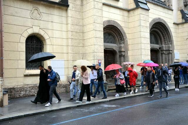 Bei einem Gedenkspaziergang am 27. August wurde an Diana Budisavljević erinnert.  | Foto: SPOIJ