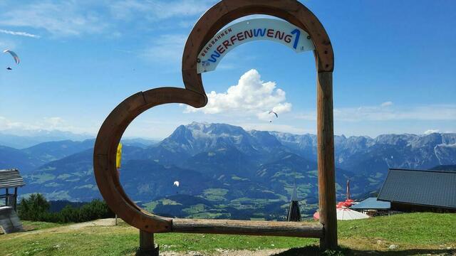 Auf der Bischlinghöhe mit dem Hochkönigmassiv | Foto: Roswitha Oberhuber
