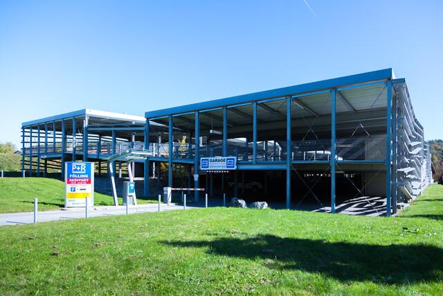 Park &amp;-Ride-Anlage in Fölling wird weiterhin kaum genutzt.  | Foto: Jorj Konstantinov