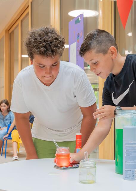 Gespannt wartete man aufs Ergebnis des Experiments. | Foto: Stefanie Giefing