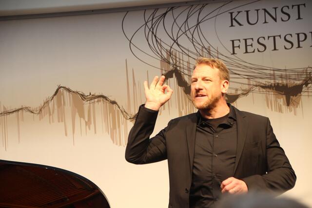 Der aus Niederösterreich stammende Sänger Günther Groissböck gehört zu den großen deutschsprachigen Opernstars seiner Generation. | Foto: Martin Schöndorfer, 2023