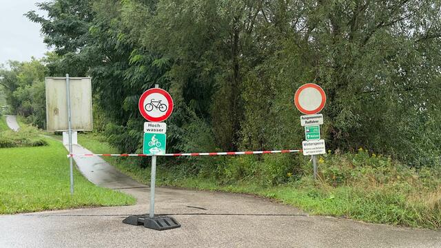 Auch Radwege werden vorsichtshalber gesperrt. | Foto: DOKU NÖ