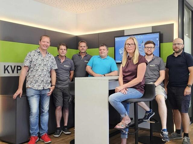 Bürgermeister Franz Haunold, Thomas Florjancic, Jochen Laufenthaler, Jürgen Erber, Bettina Laufenthaler, Ing. Stefan Horacek, Ing. Claus Chmela

  | Foto: Paral GmbH