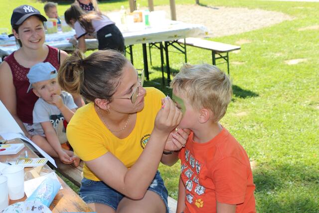 Vom Enkel bis zu den Urgroßeltern bietet das Generationenfest für alle etwas. | Foto: Edith Ertl