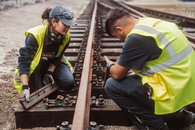 Ob draußen oder drinnen, ob technischer oder wirtschaftlicher Beruf - die Wiener Stadtwerke suchen neue Nachwuchskräfte. | Foto: Wiener Stadtwerke/Jolly Schwarz