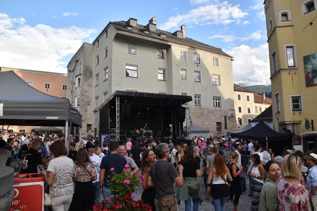 Zahlreiche Menschen kamen zum neuen Haller Stadtfest „Hall tanzt". | Foto: Kendlbacher