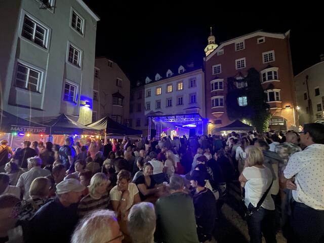 Das neue Haller Stadtfest begeisterte an verschiedenen Standorten in der Altstadt. | Foto: Kendlbacher