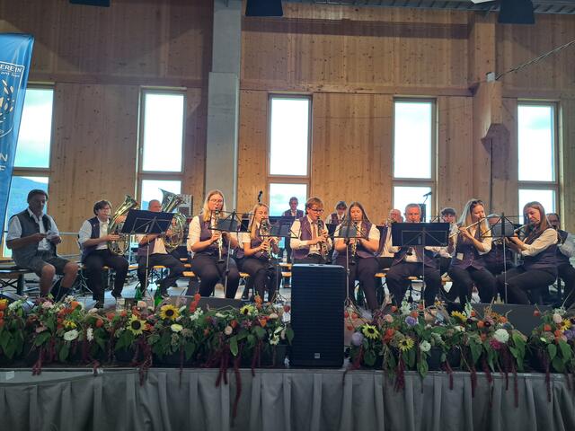 Den Frühschoppen am Sonntag spielte der MV Podersdorf | Foto: Eva Reindl