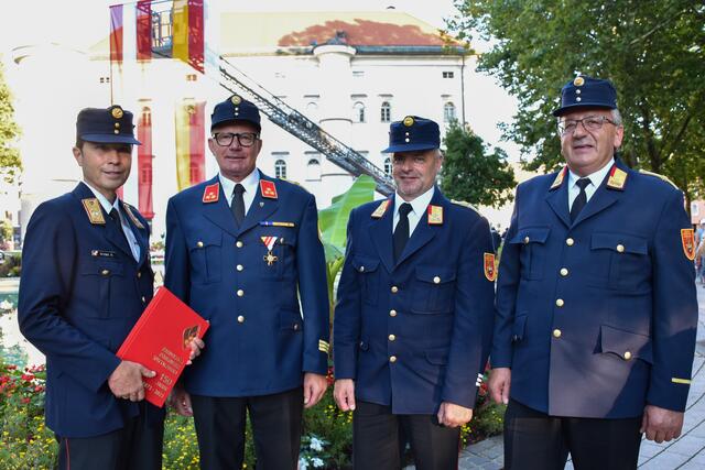Landesfeuerwehrkommandant Ing. Rudolf Robin, Kommandant FF Spittal Johannes Trojer, BFK Kurt Schober und sein Stv. Peter Podesser | Foto: FF Spittal